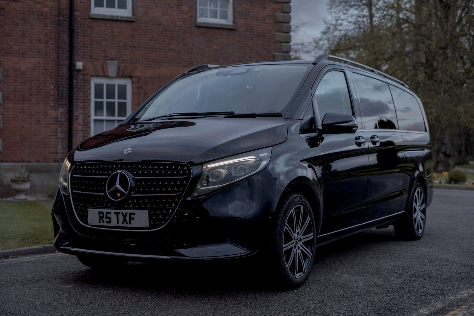 Mercedes V Class Chauffeur Manchester