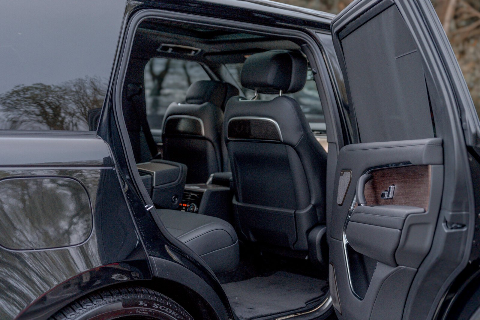 Range Rover Door